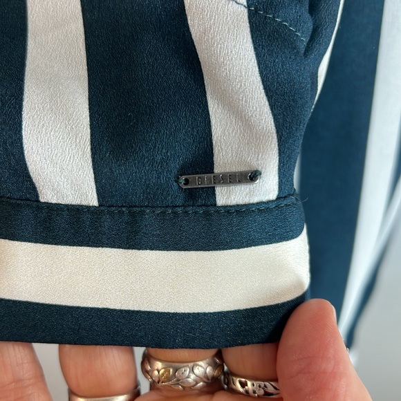 CRISS CROSS CROPPED STRIPED BLOUSE BY Diesel Size Small - Picture 4 of 9